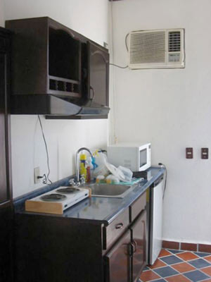 condo-rentals-kitchen
